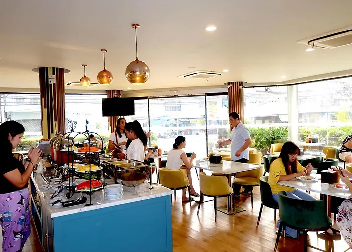 Siri Oriental Hotel 3*